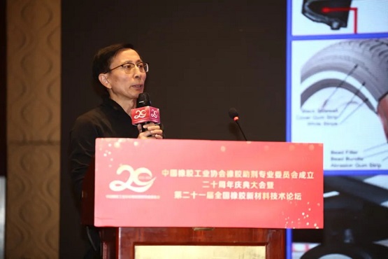 北京化工大學(xué)先進(jìn)彈性體研究中心負(fù)責(zé)人吳衛(wèi)東