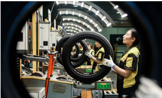 俄羅斯的兩家工廠業(yè)務(wù)約占公司總營(yíng)業(yè)額的3-4%，產(chǎn)量占10%