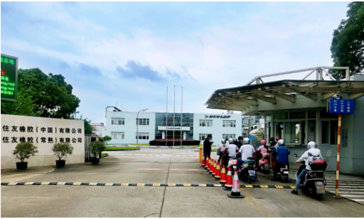 全球輪胎巨頭紛紛減少或調(diào)整生產(chǎn)和銷售卡客車輪胎產(chǎn)品，意欲何為呢?說明卡客車市場已經(jīng)結(jié)束了野蠻的“粗狂式”增長時代，擴張時代結(jié)束。