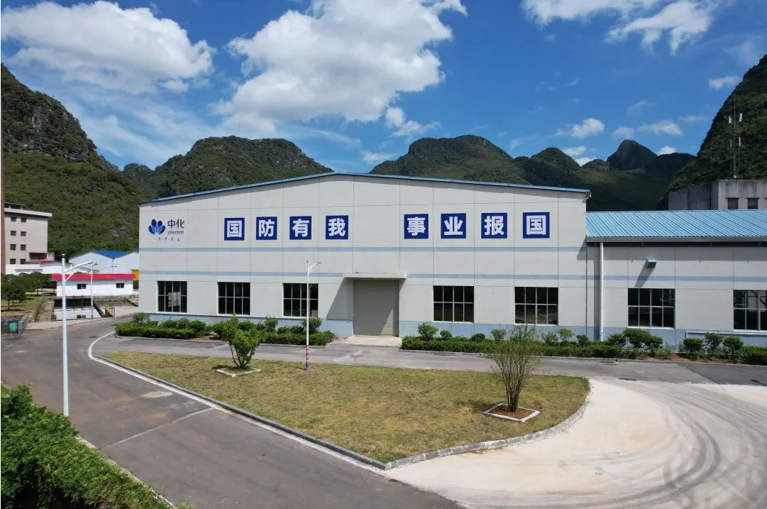 曙光院是國家高新技術(shù)企業(yè)，是國內(nèi)特種輪胎行業(yè)領(lǐng)軍企業(yè)