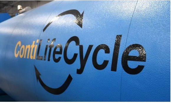 　大陸集團(tuán)于2011年在美洲推出了其Co<i></i>ntiLife Cycle翻新業(yè)務(wù)。德國大陸得到CLC許可的輪胎翻新網(wǎng)絡(luò)在美國有21家，其中6家由該公司BestDrive部門運營，另有18家輪胎翻新在加拿大。