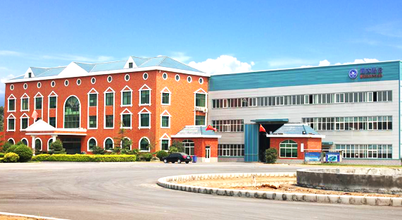 河南省工信廳宣布了2023年河南省制造業(yè)頭雁企業(yè)和重點培育企業(yè)的名單。在這份備受矚目的名單中，河南通達電纜股份有限公司脫穎而出，榮獲2023年河南省制造業(yè)頭雁企業(yè)的殊榮。